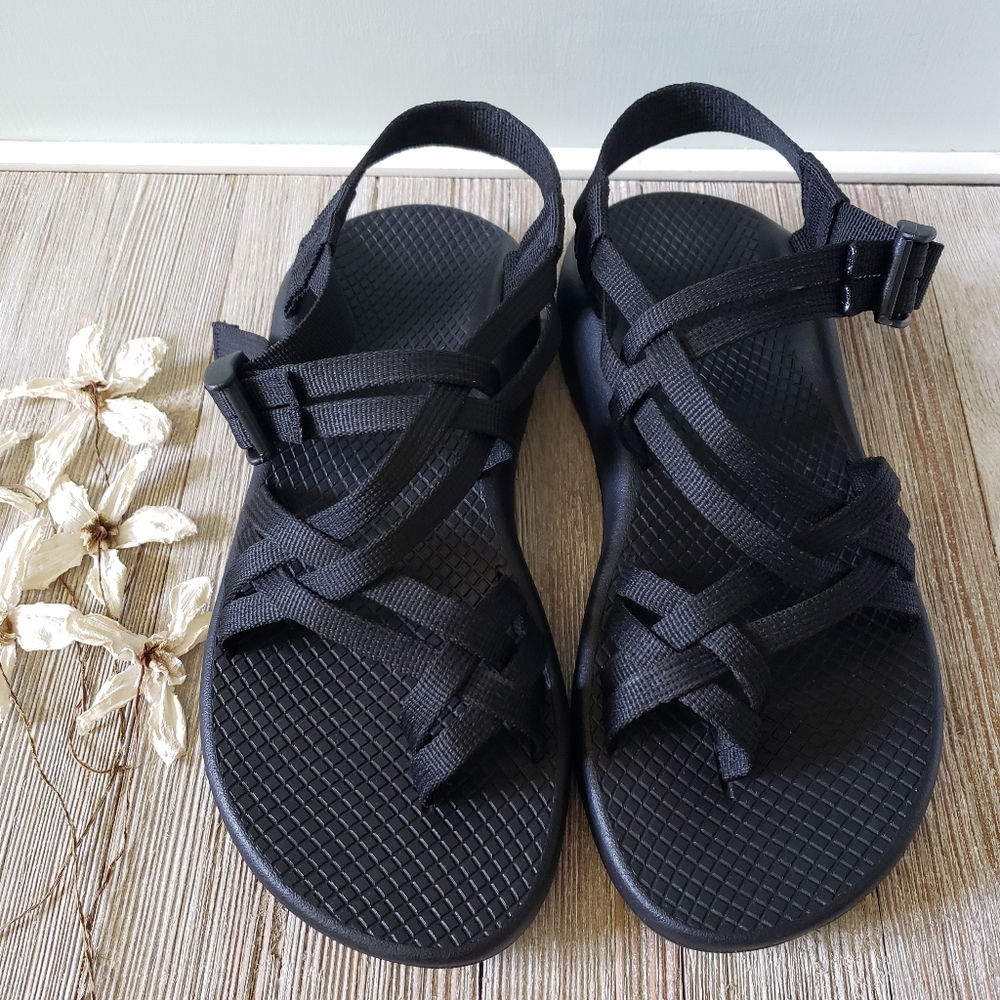 Chaco▪︎Sandals Women's 7 Black z2